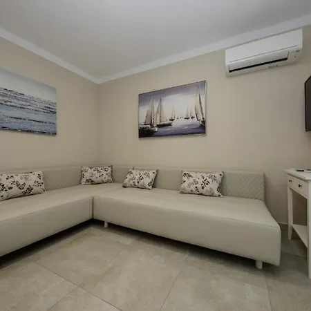 Luka Apartmán Lopar